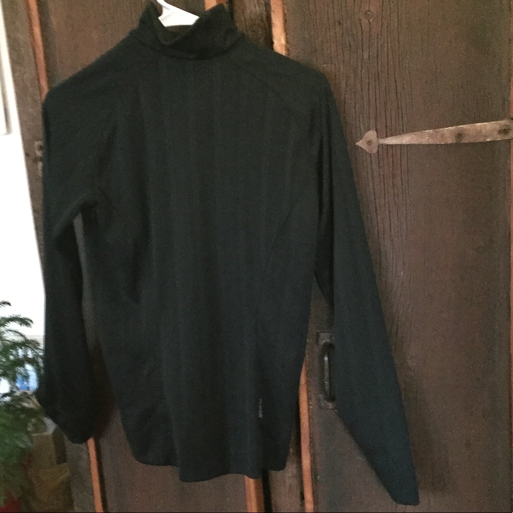 Merrell sweatshirt. - Picture 2 of 4